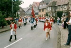 img_1204137795_976